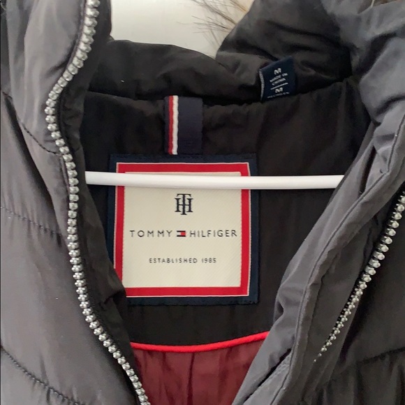 Tommy Hilfiger Puffer Coat - Picture 2 of 3